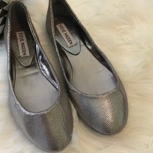 Steve Madden Silver Flats
